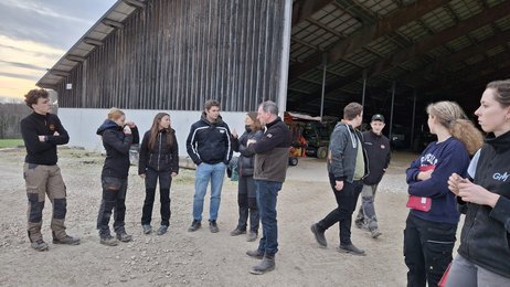 Visite de la SCEA Fridez avec les élèves de l'option AZUBI